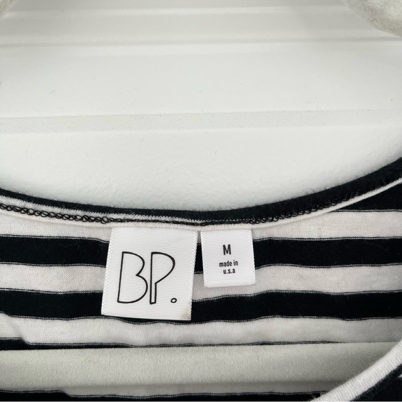 BP | Crop Top - Picture 3 of 3